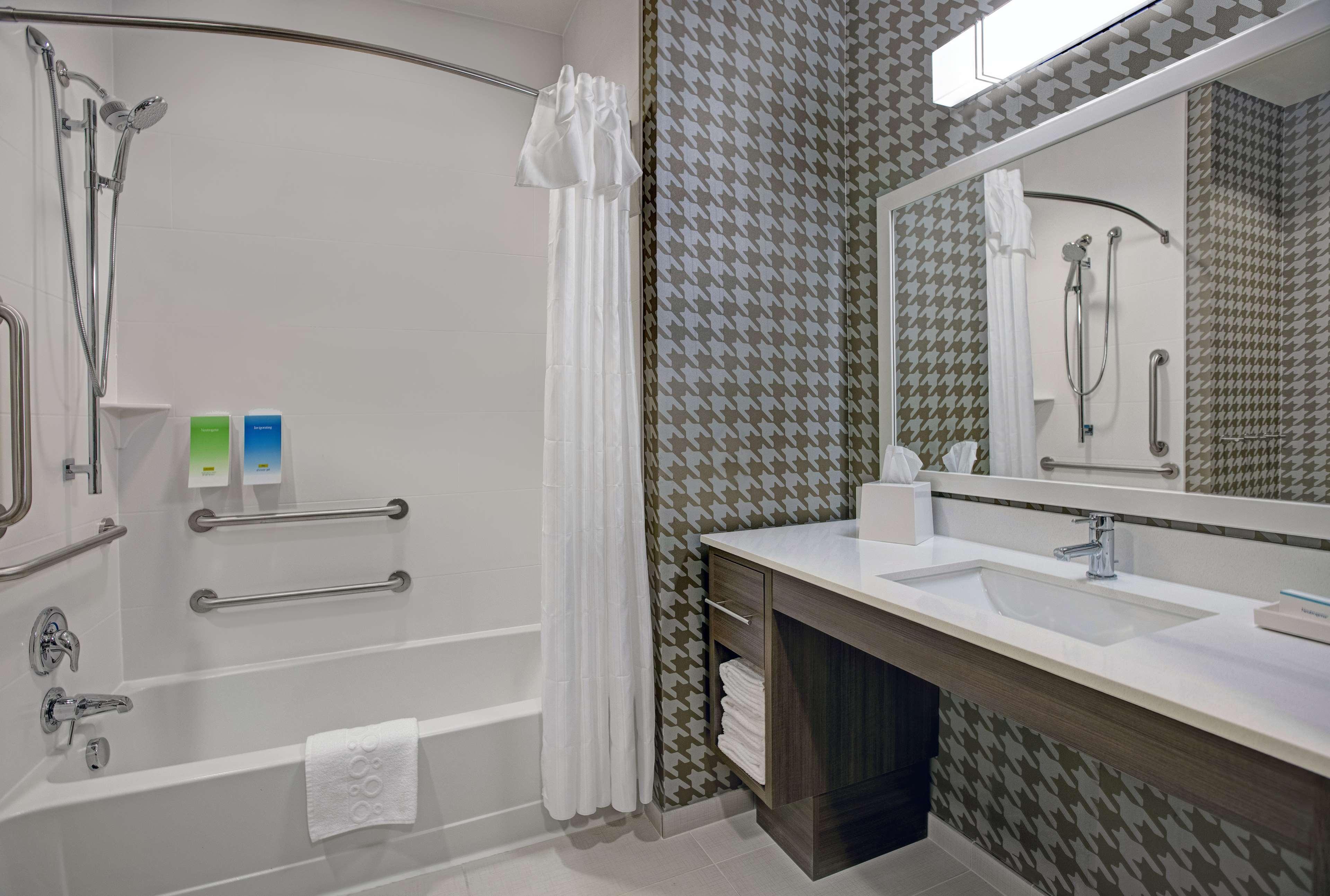 Home2 Suites By Hilton Richmond Luaran gambar